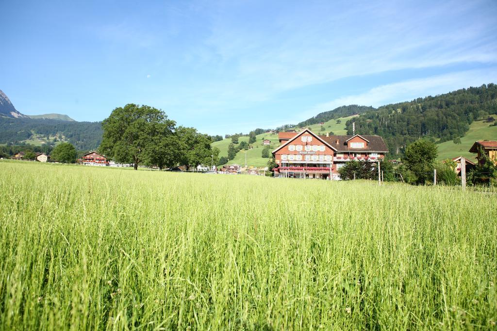 Landgasthof Grossteil Giswil ภายนอก รูปภาพ